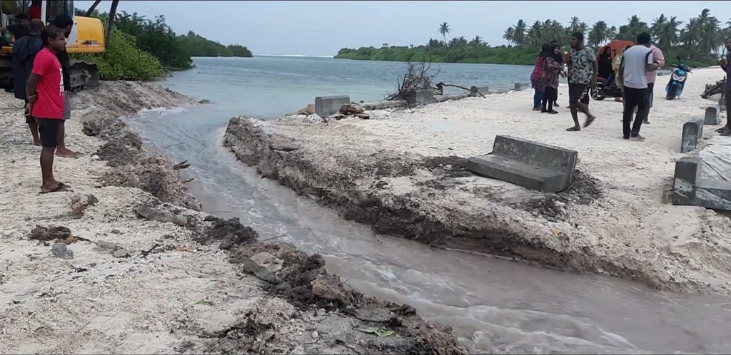 Madaveli - Hoadedhoo Causeway (Maldives Independent)
